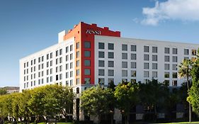 Hotel Zessa Orange County Airport, A Doubletree By Hilton